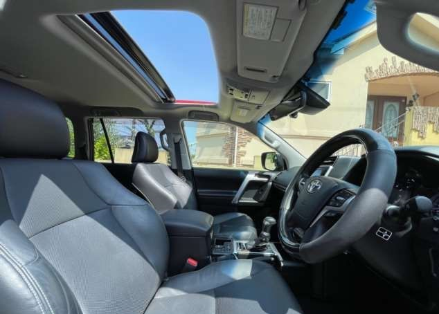 2019 Toyota Land Cruiser Prado