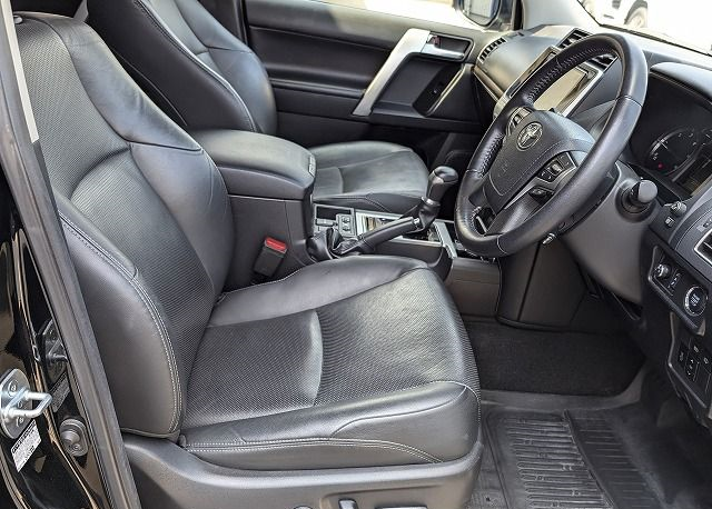 2019 Toyota Land Cruiser Prado TX-L