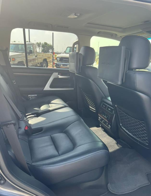 2019 Toyota Land Cruiser Sahara