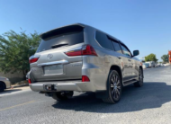 2019 Lexus LX 570