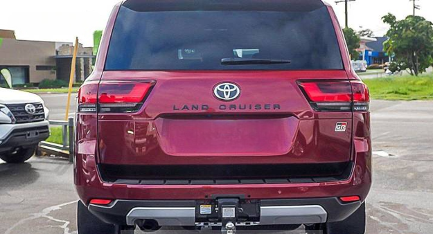 2023 Toyota Land Cruiser 3.3 VX Diesel