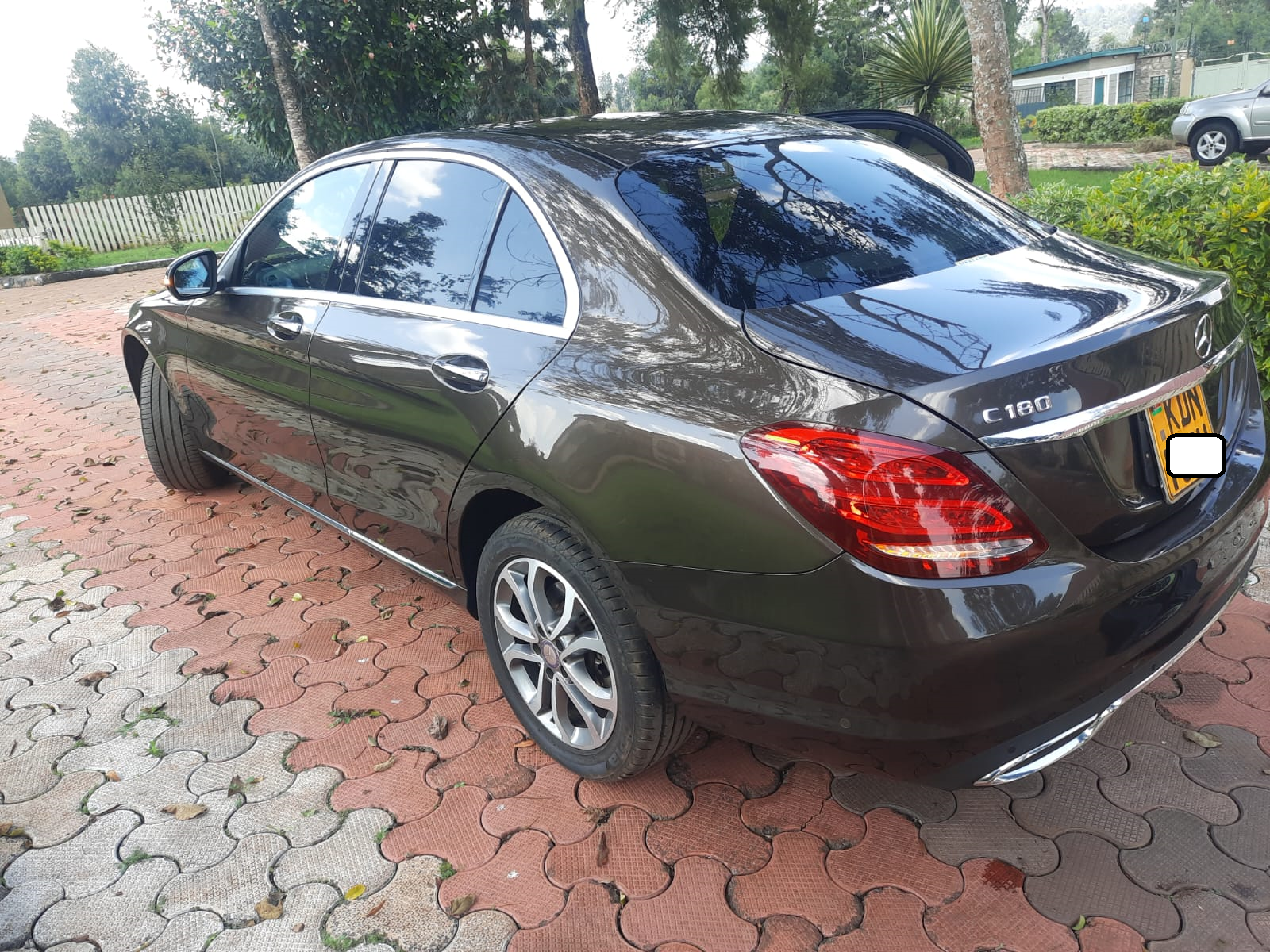 2016 Mercedes-Benz C180