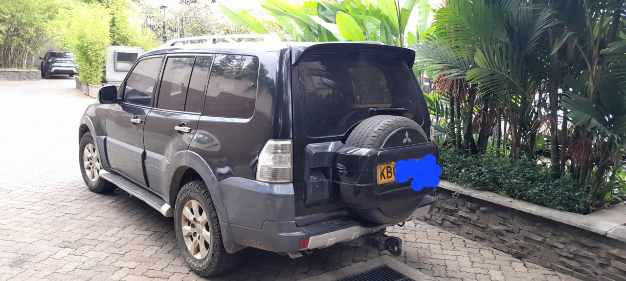 2009 Mitsubishi Pajero