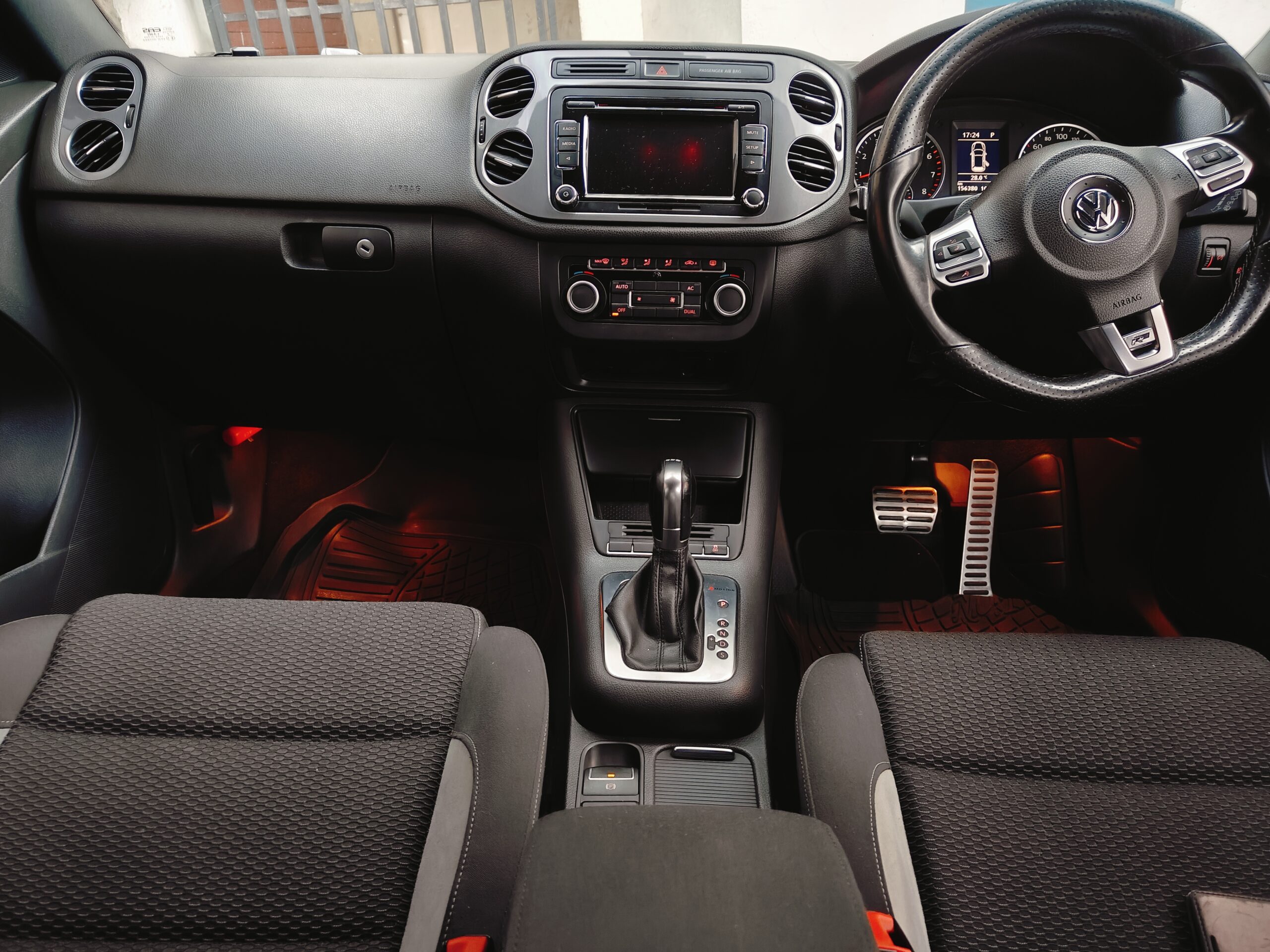 2012 Volkswagen Tiguan R-Line