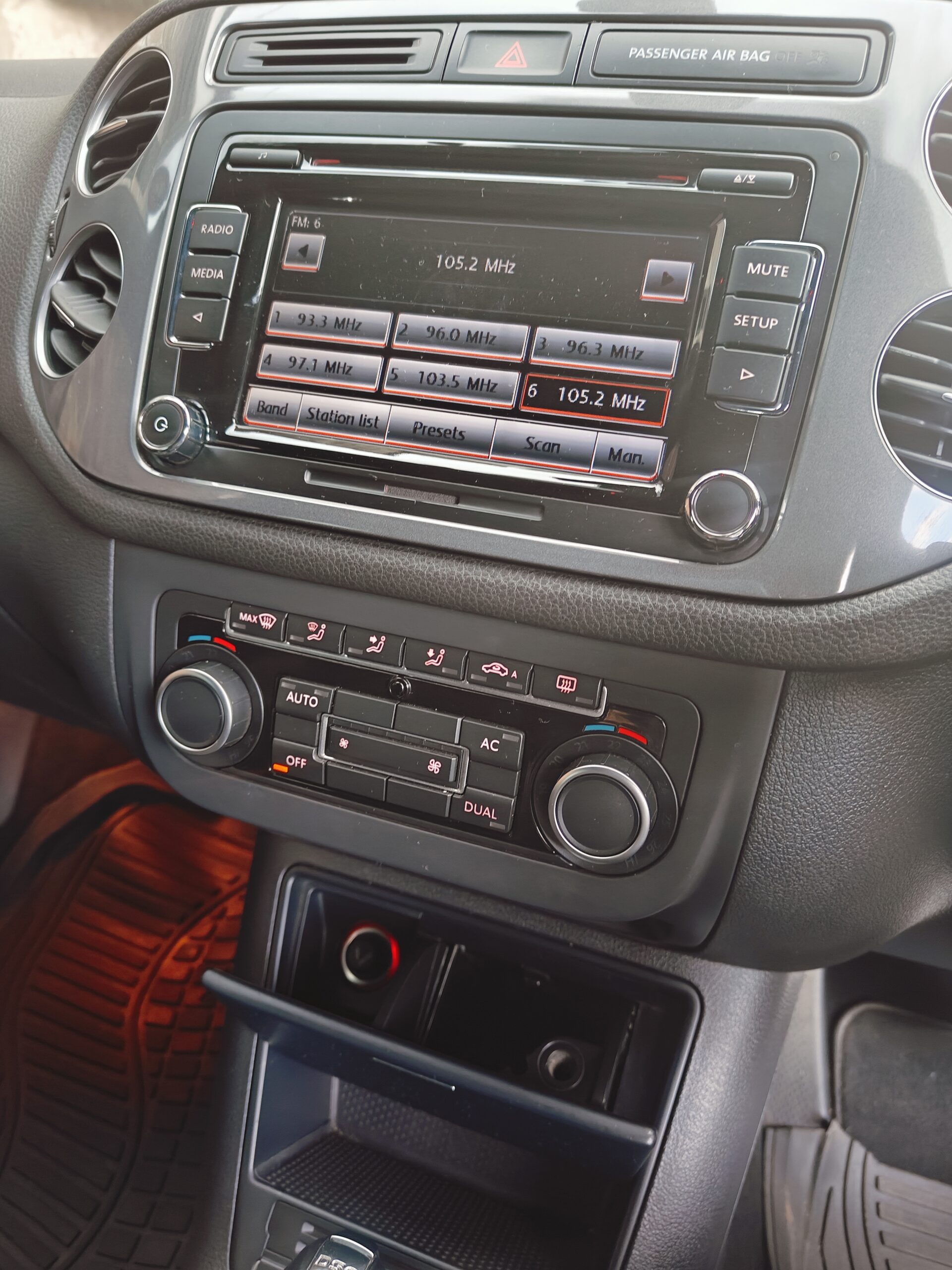 2012 Volkswagen Tiguan R-Line