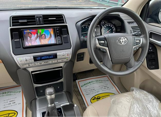 2020 Toyota Land Cruiser Prado TX