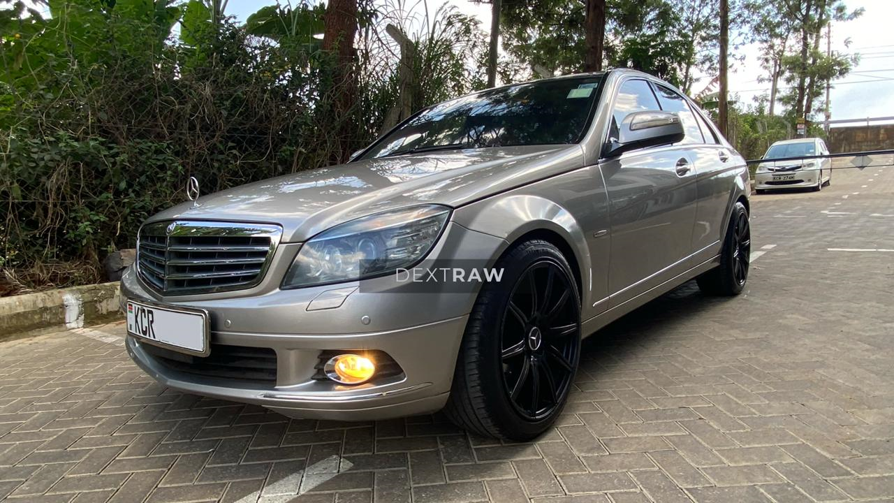 2009 Mercedes-Benz C200