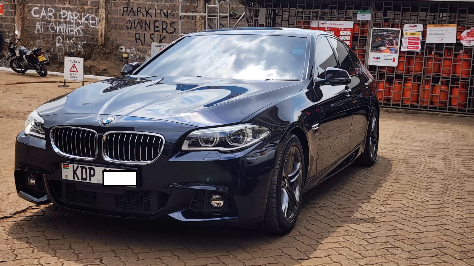 2016 BMW 528i M Sport Trim