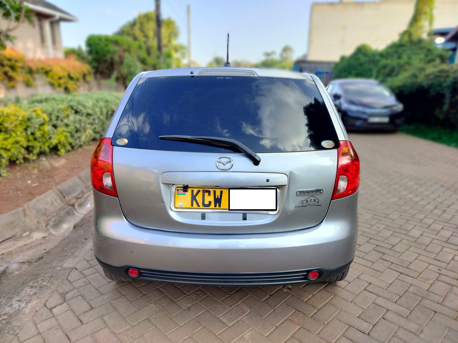 2012 Mazda Verisa