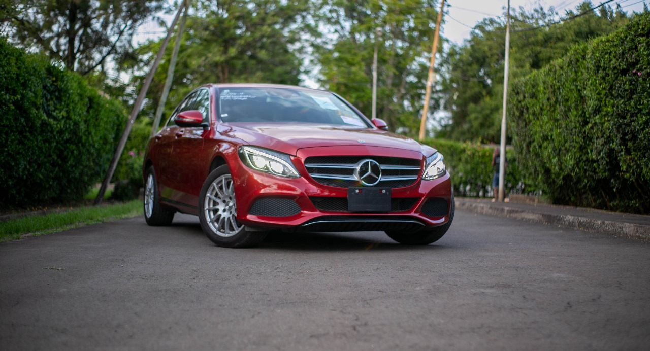 2017 Mercedes-Benz C200 Avantgarde