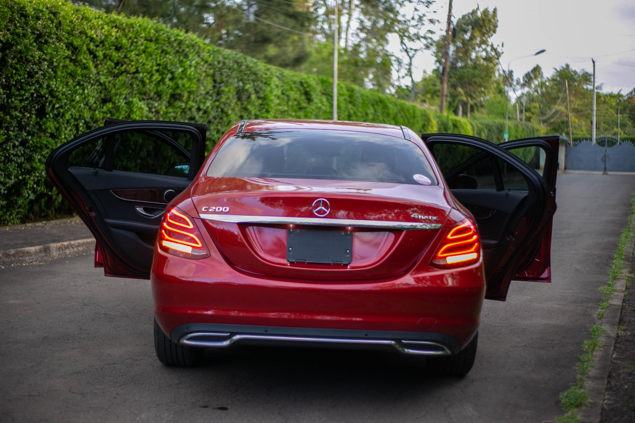 2017 Mercedes-Benz C200 Avantgarde