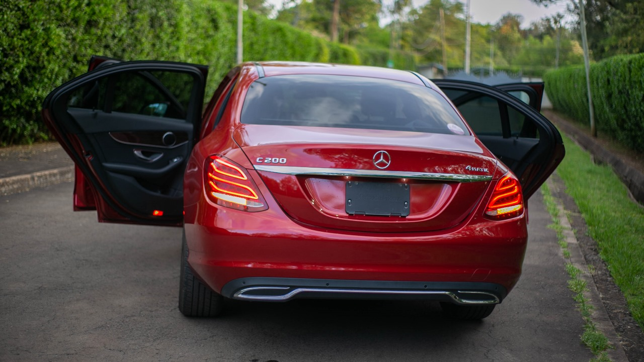 2017 Mercedes-Benz C200 Avantgarde