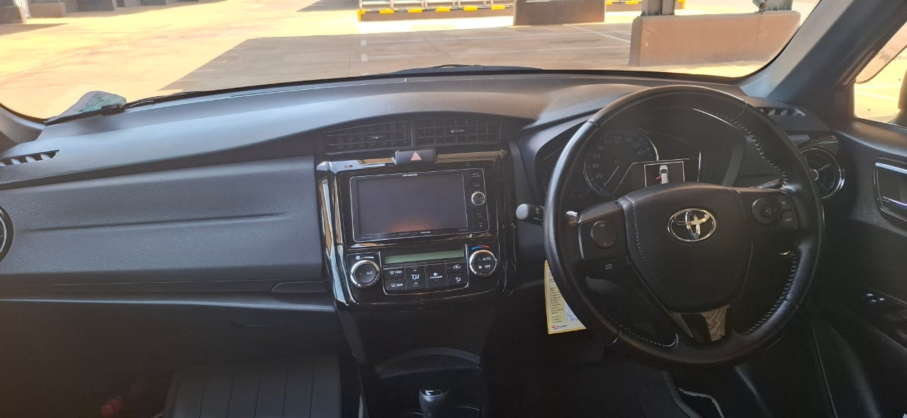 2017 Toyota Corolla Fielder Hybrid