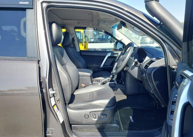 2018 Toyota Land Cruiser Prado TX-L
