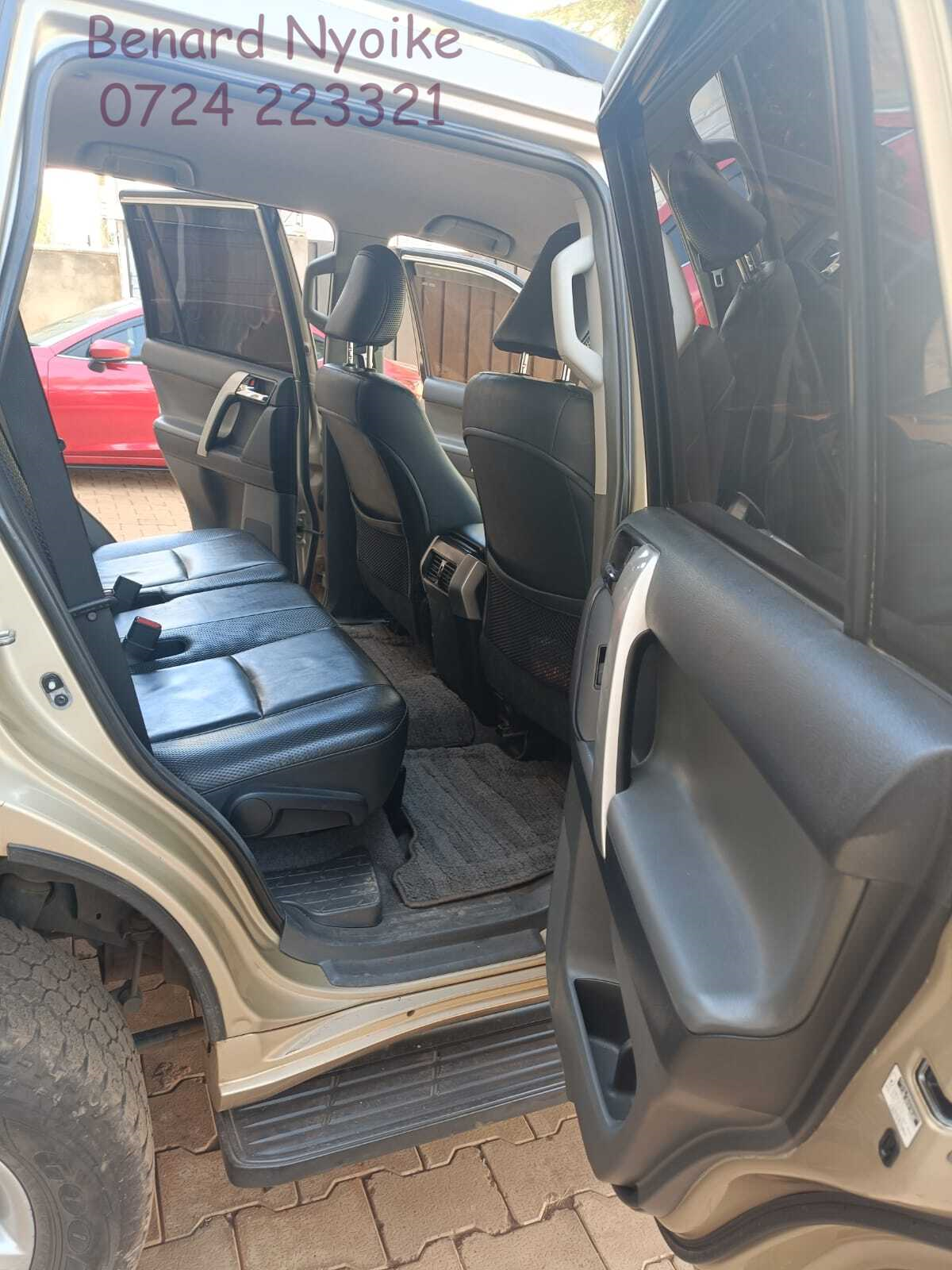 2011 Toyota Prado TX