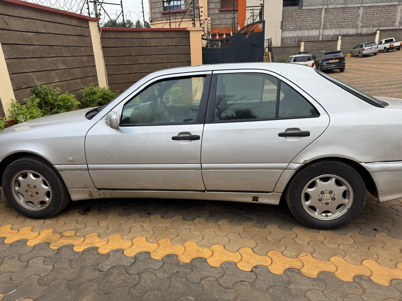 Mercedes-Benz C200 2000