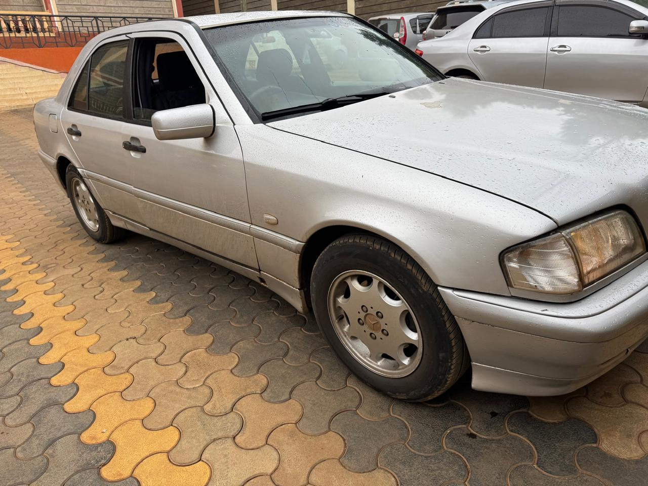 Mercedes-Benz C200 2000