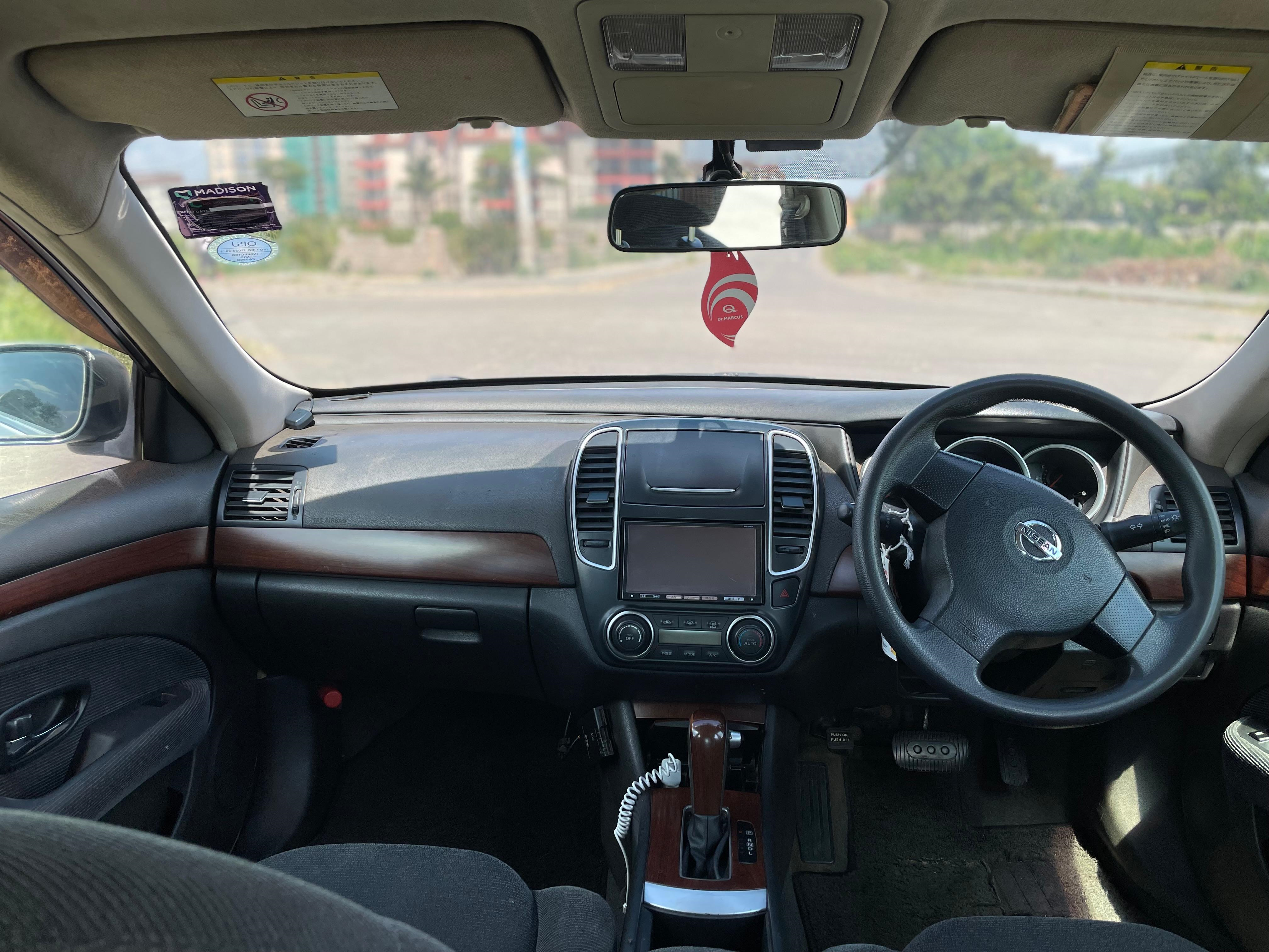 Nissan Bluebird 2010