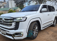 2013 Toyota Land Cruiser LC200