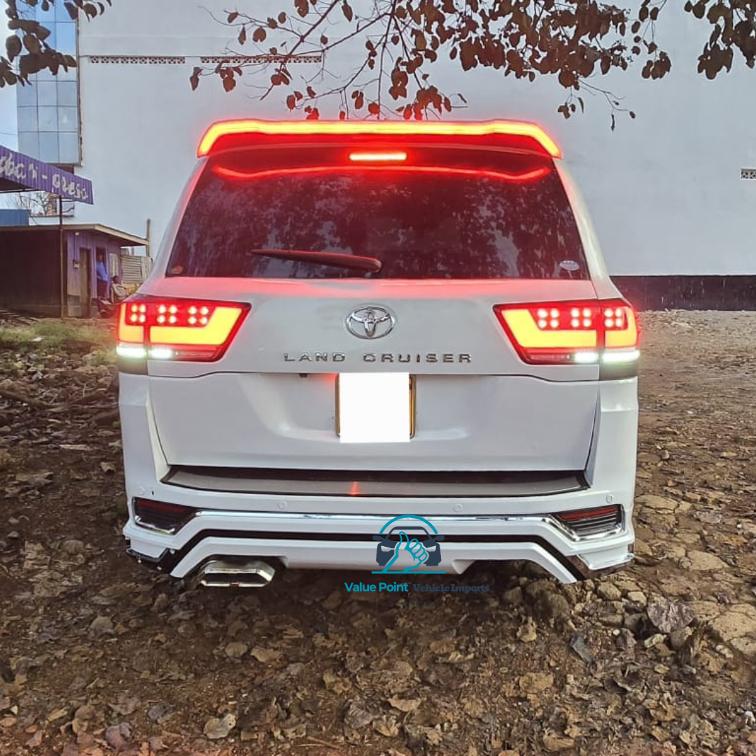 2013 Toyota Land Cruiser LC200