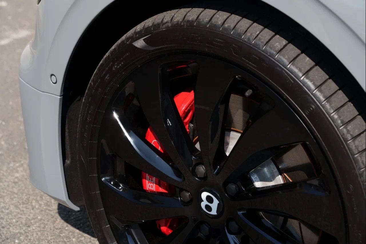 2023 Bentley Flying Spur Azure