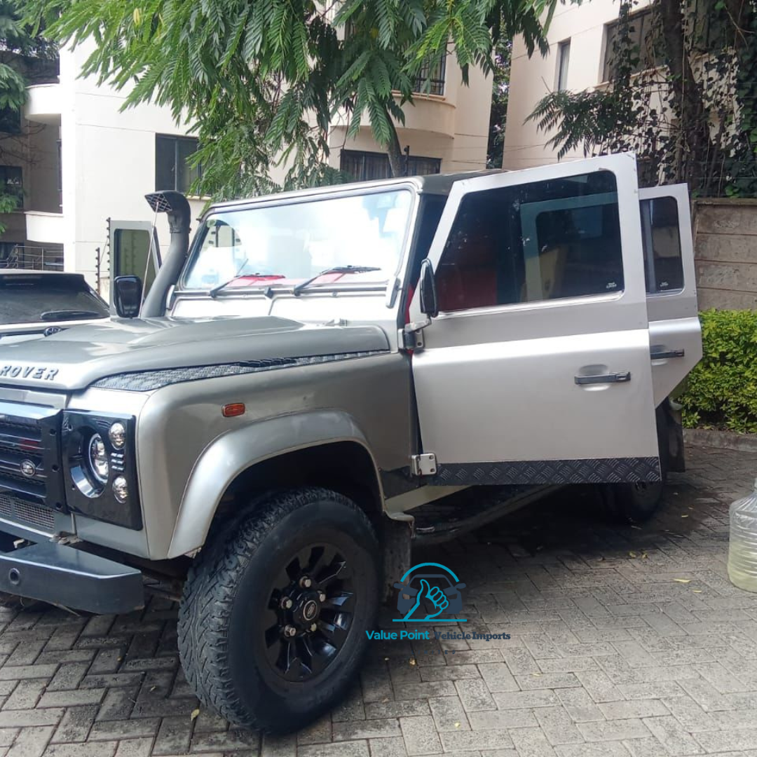 Land Rover Defender 110