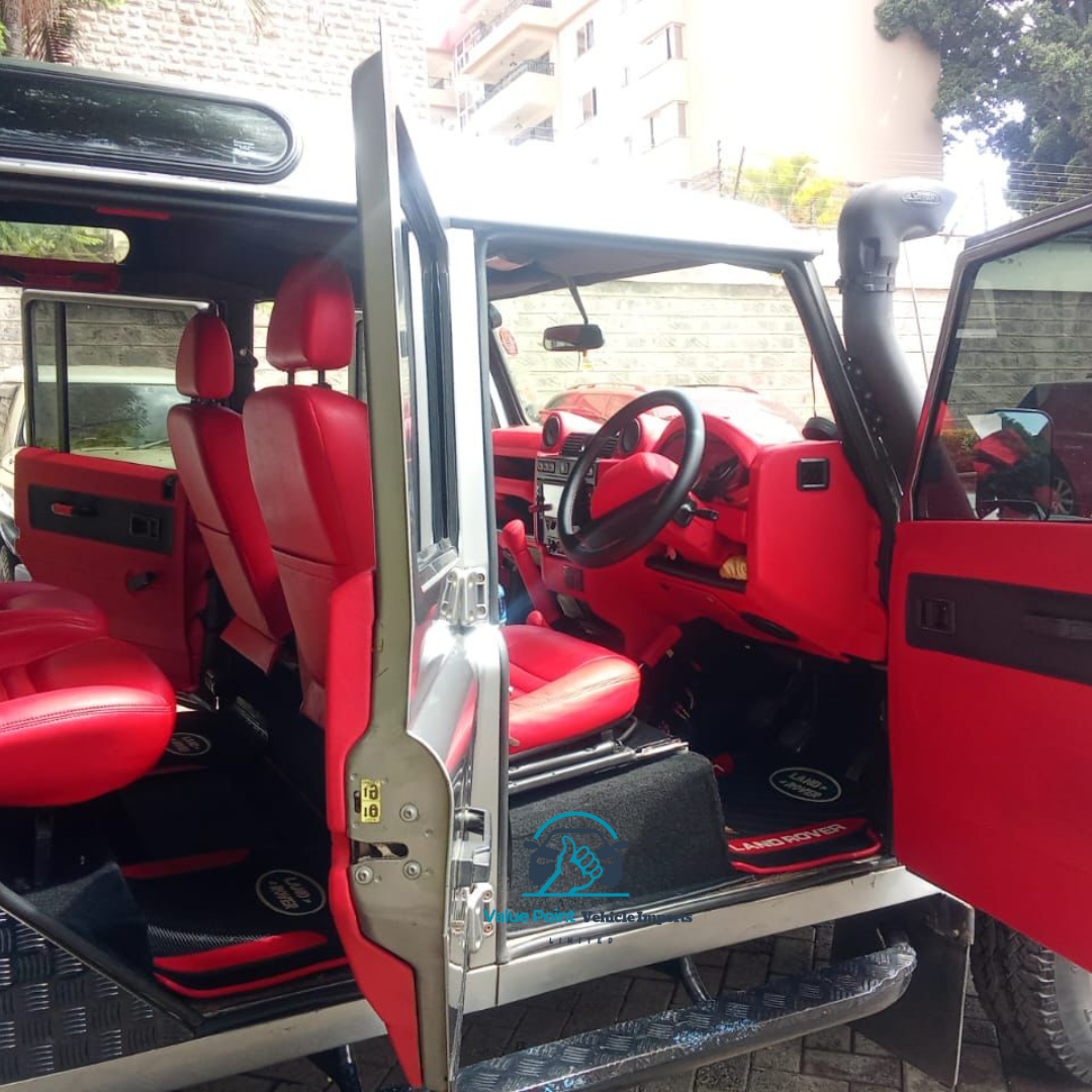 Land Rover Defender 110