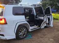 2013 Toyota Land Cruiser LC200