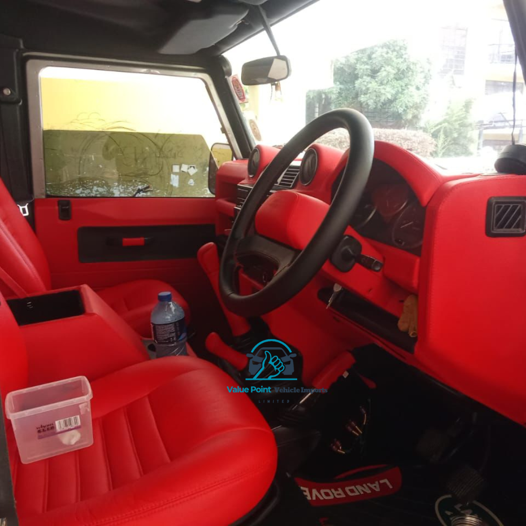 Land Rover Defender 110