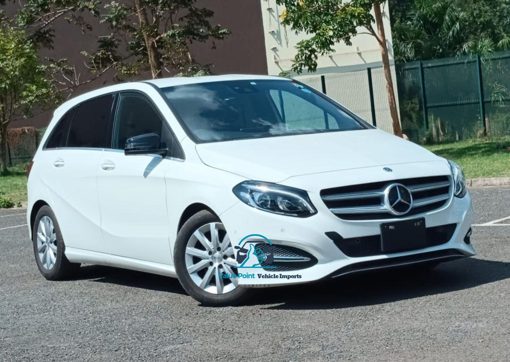 2017 Mercedes-Benz B180 AMG Line