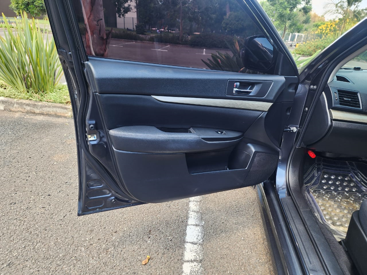 2014 Subaru Legacy B4