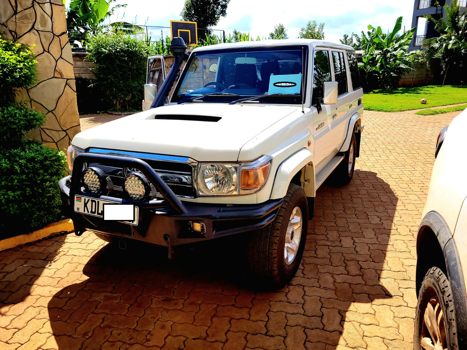 2019 Toyota Land Cruiser 76 LX V8