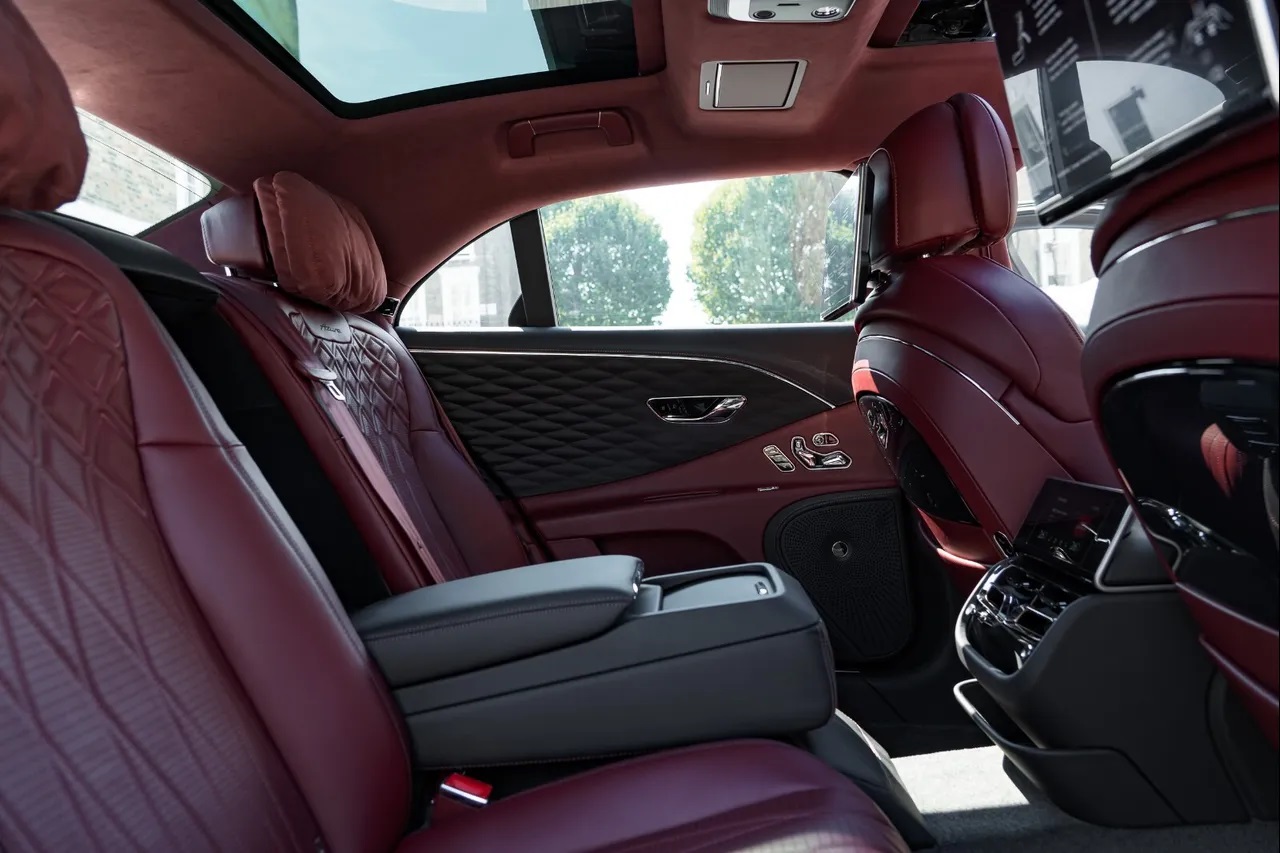 2023 Bentley Flying Spur Azure