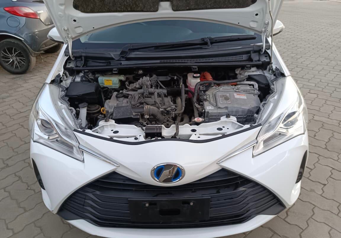 Toyota Vitz Hybrid | 2017