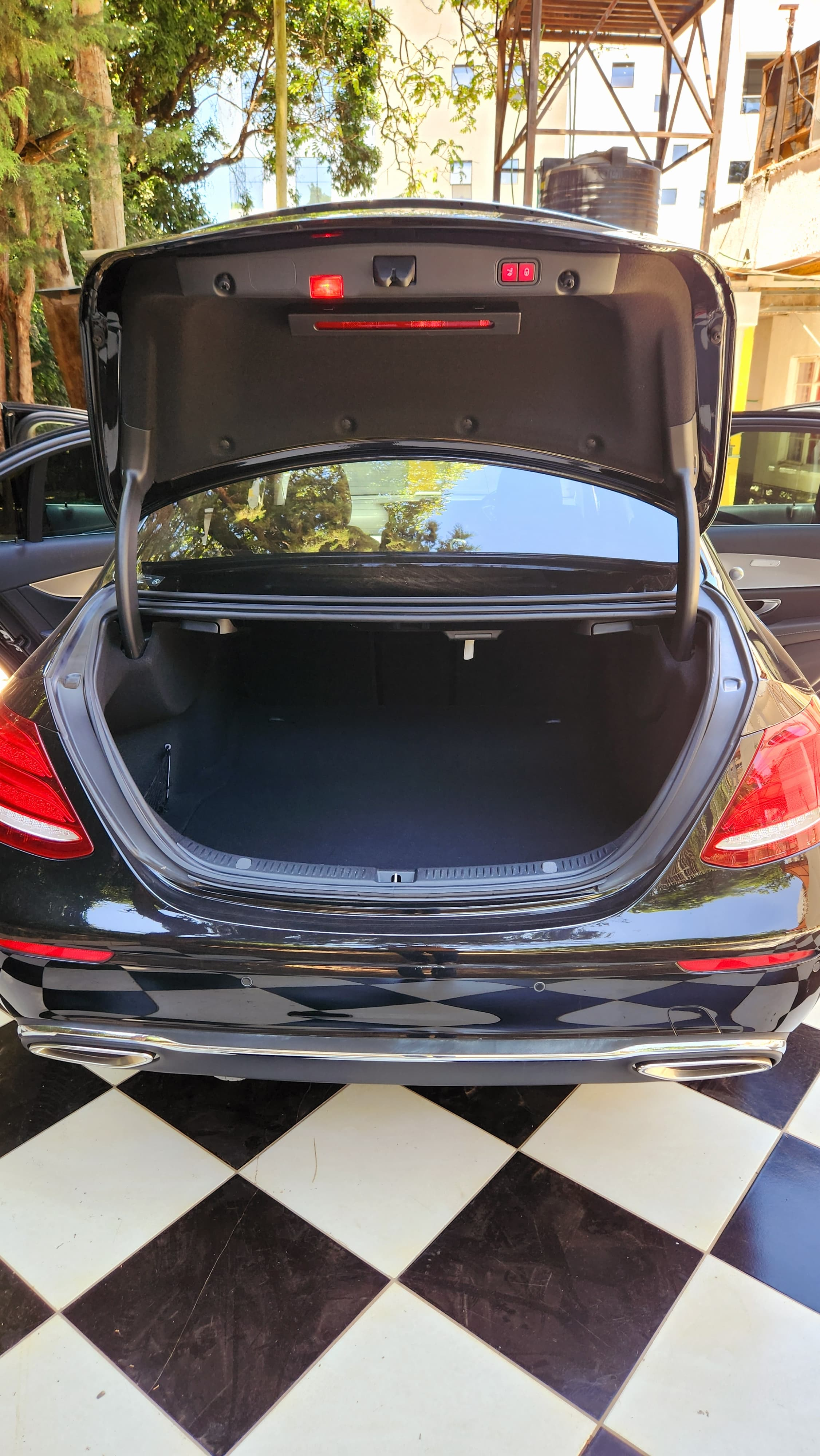 Mercedes-Benz E200 | 2018