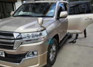 2016 Toyota Land Cruiser V8