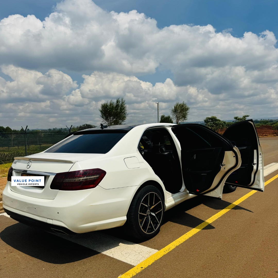 2011 Mercedes-Benz E350