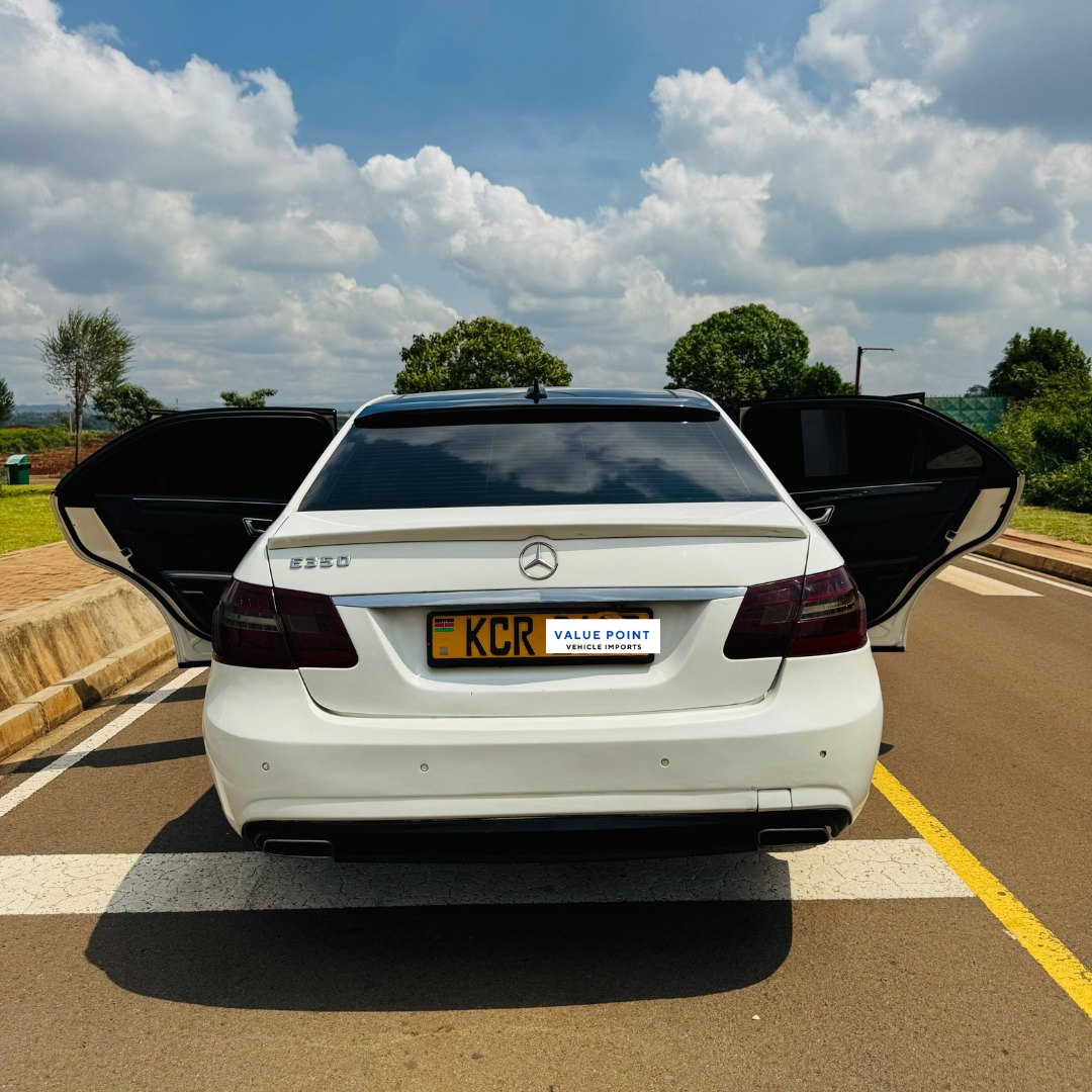 2011 Mercedes-Benz E350