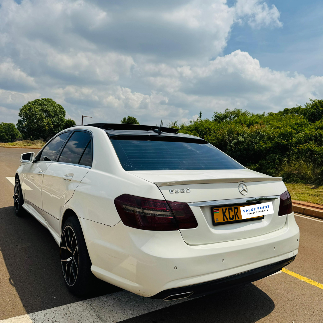 2011 Mercedes-Benz E350