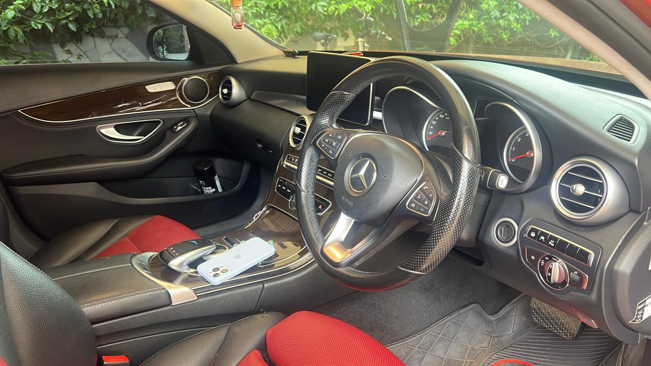 Mercedes-Benz C200 – 2015