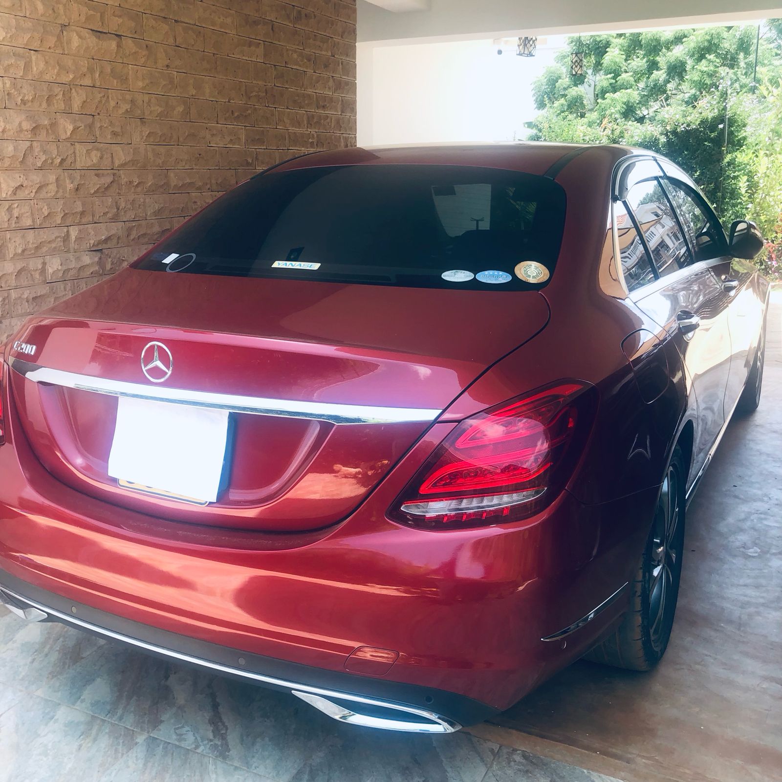 Mercedes-Benz C200 – 2015