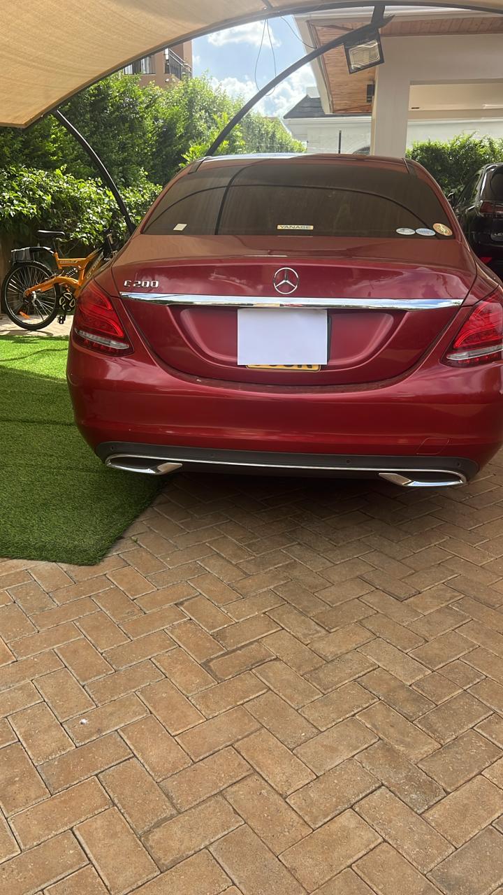 Mercedes-Benz C200 – 2015