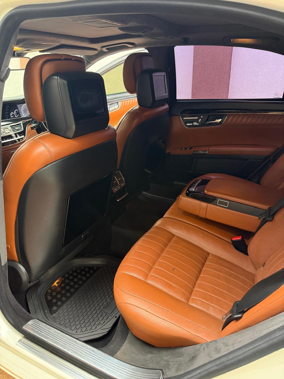 2011 Mercedes-Benz S350L Maybach Line