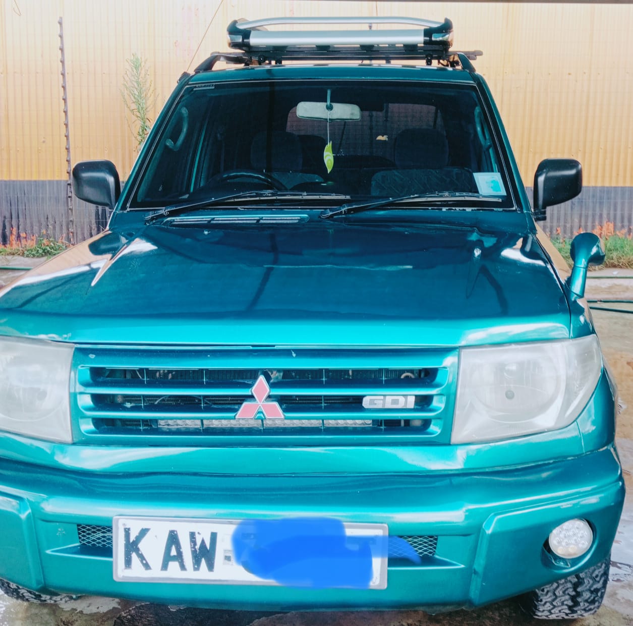 2001 Mitsubishi Pajero iO