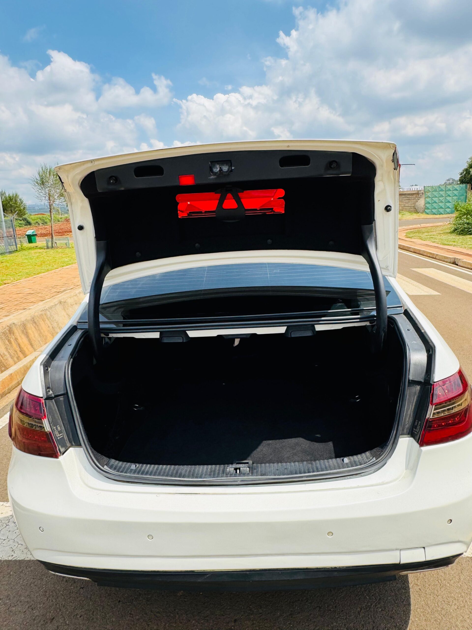 2011 Mercedes-Benz E350