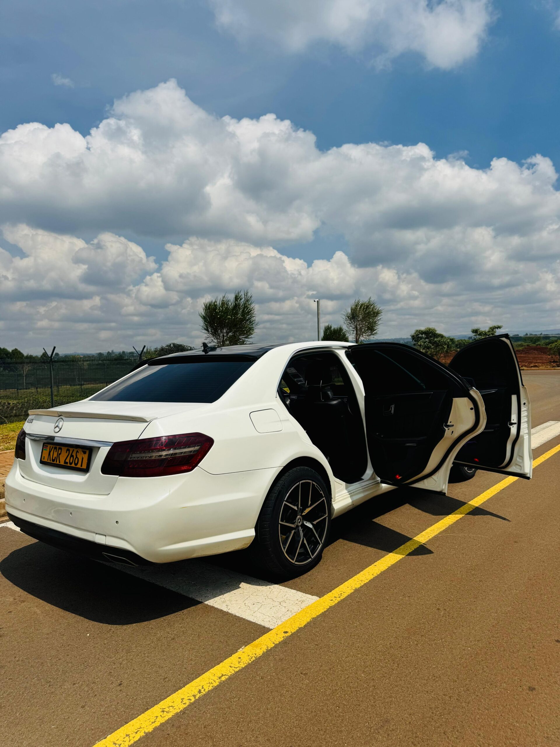 2011 Mercedes-Benz E350