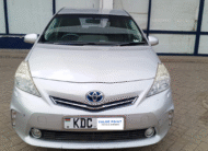 Toyota Prius Alpha 2014