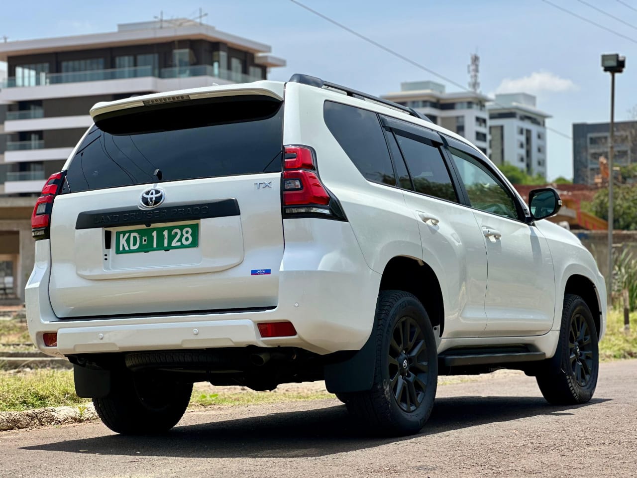 2023 Toyota Land Cruiser Prado TXL
