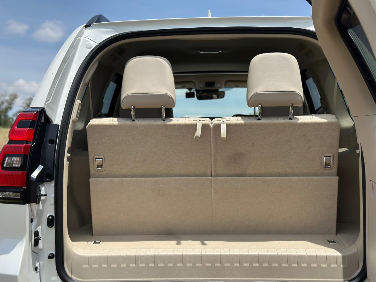 2023 Toyota Land Cruiser Prado TXL