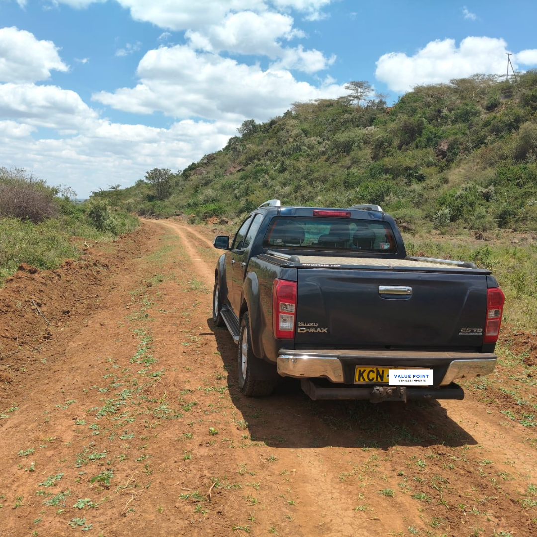 2013 Isuzu D-Max  Double Cabin